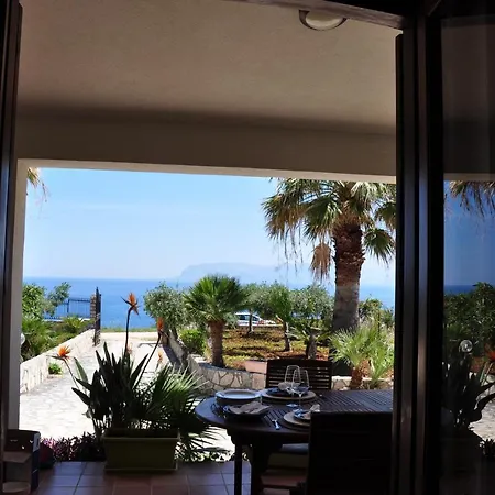 Cala Rossa Antonella *